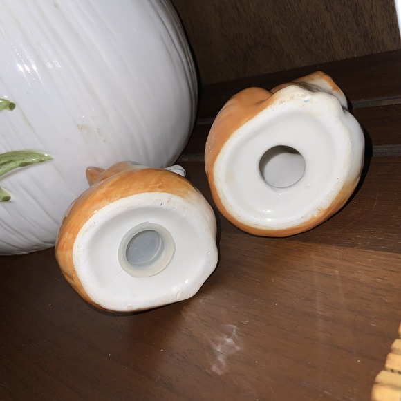 Better Homes & Garden Forest Fox Salt and Pepper Shaker Limited Edition - Picture 4 of 4